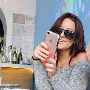 Meet your Posher, Bruna